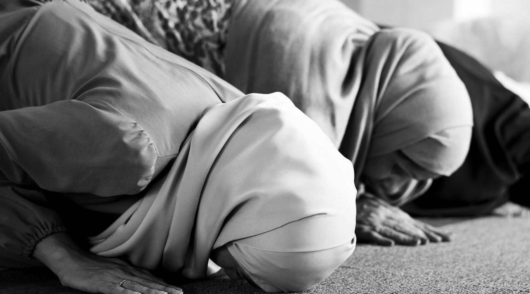 Doa Sholat Hajat, Serta Manfaatnya yang Perlu Kamu Tahu