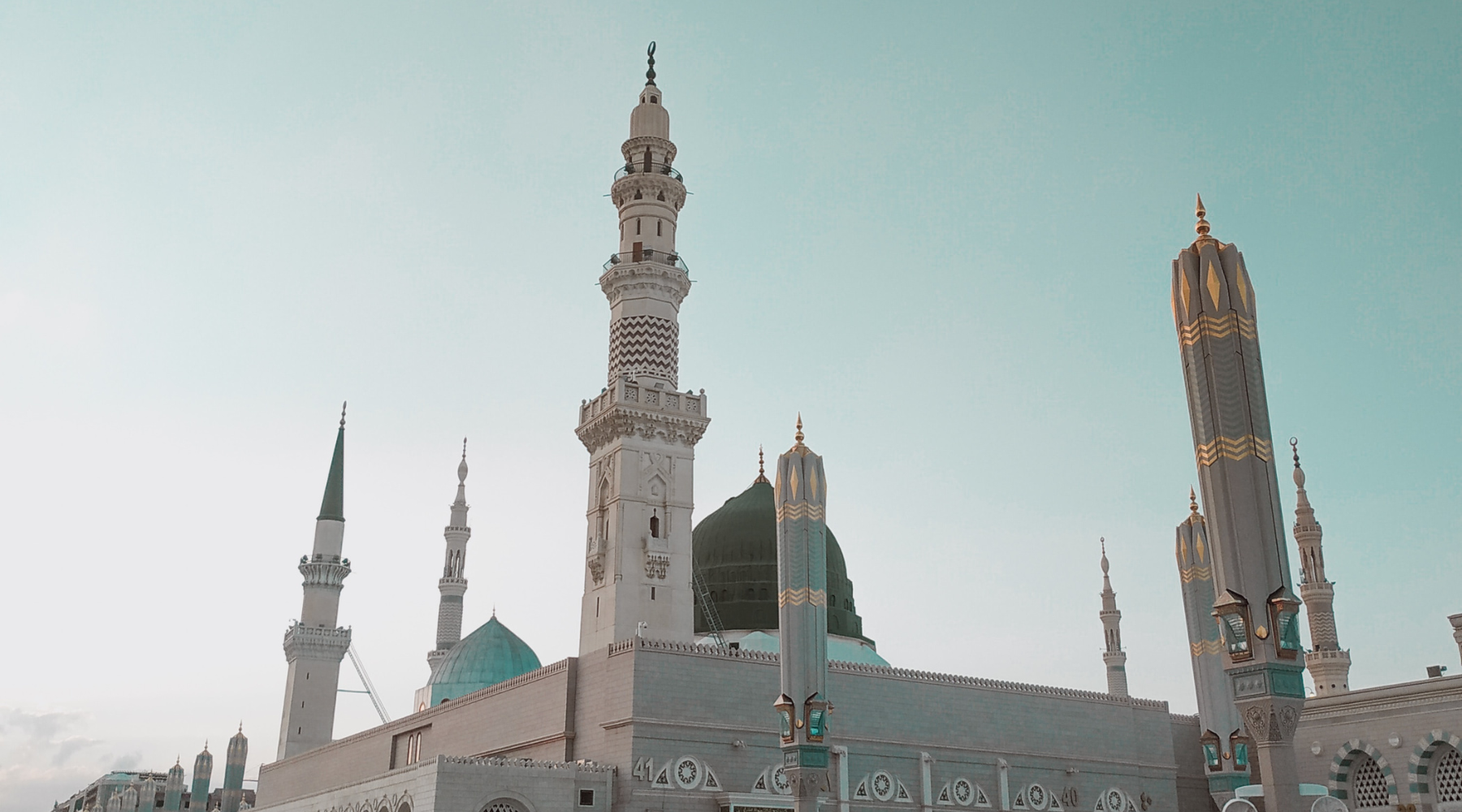 Doa Masuk dan Keluar Masjid, Lengkap Arab dan Latin